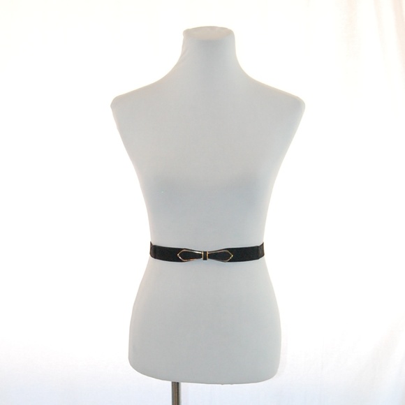 *FREE WITH PURCHASE* Gold Trim Bow Belt - Picture 2 of 7